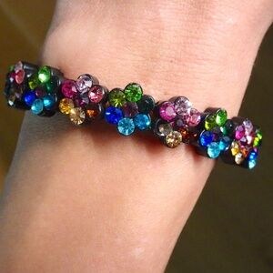 Rainbow Jewel Colorful Daisy Flower Statement Bracelet - Preloved Condition🌈🌼
